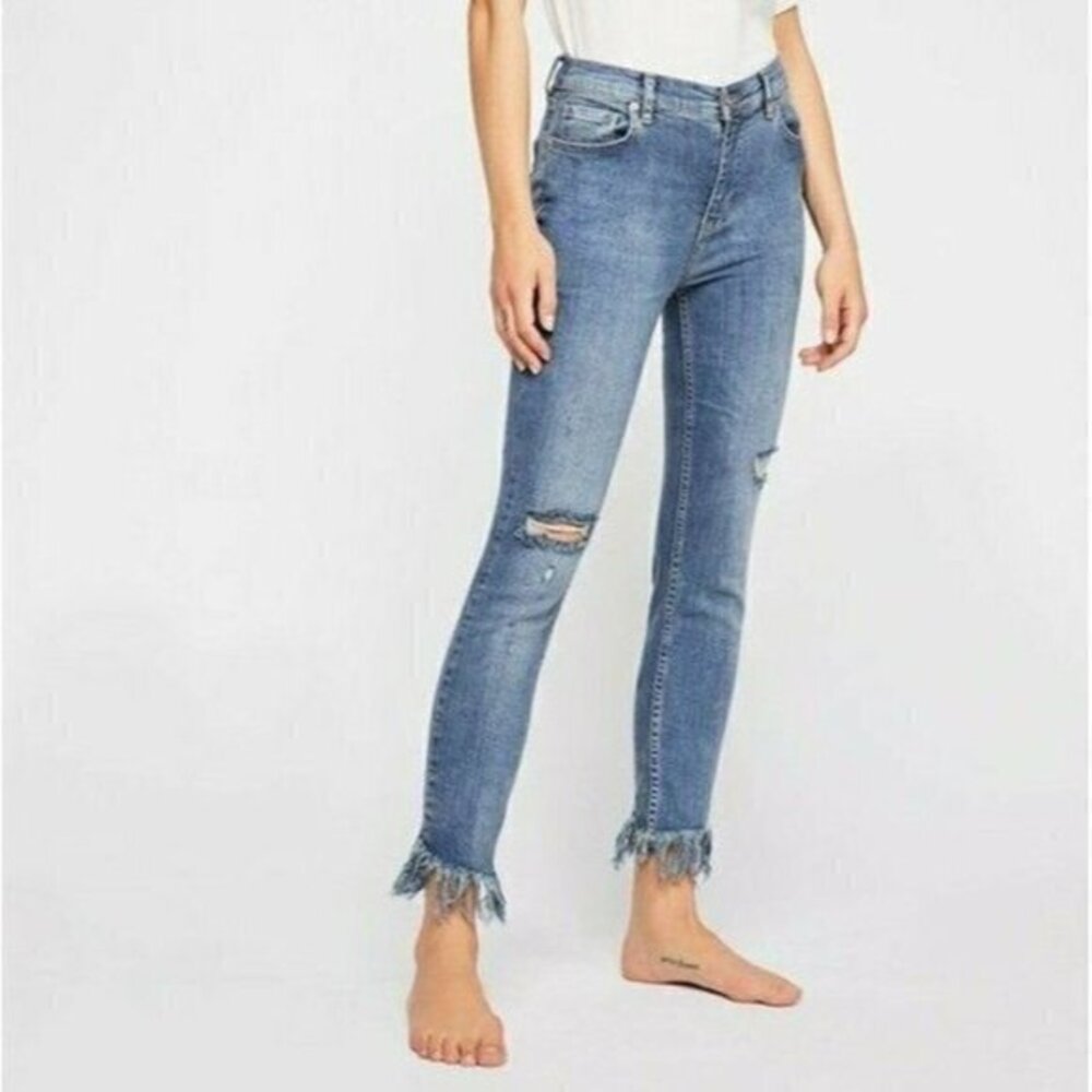 Free People Great Heights Frayed Hem Skinny Jeans in Blue Sky Raw Hem